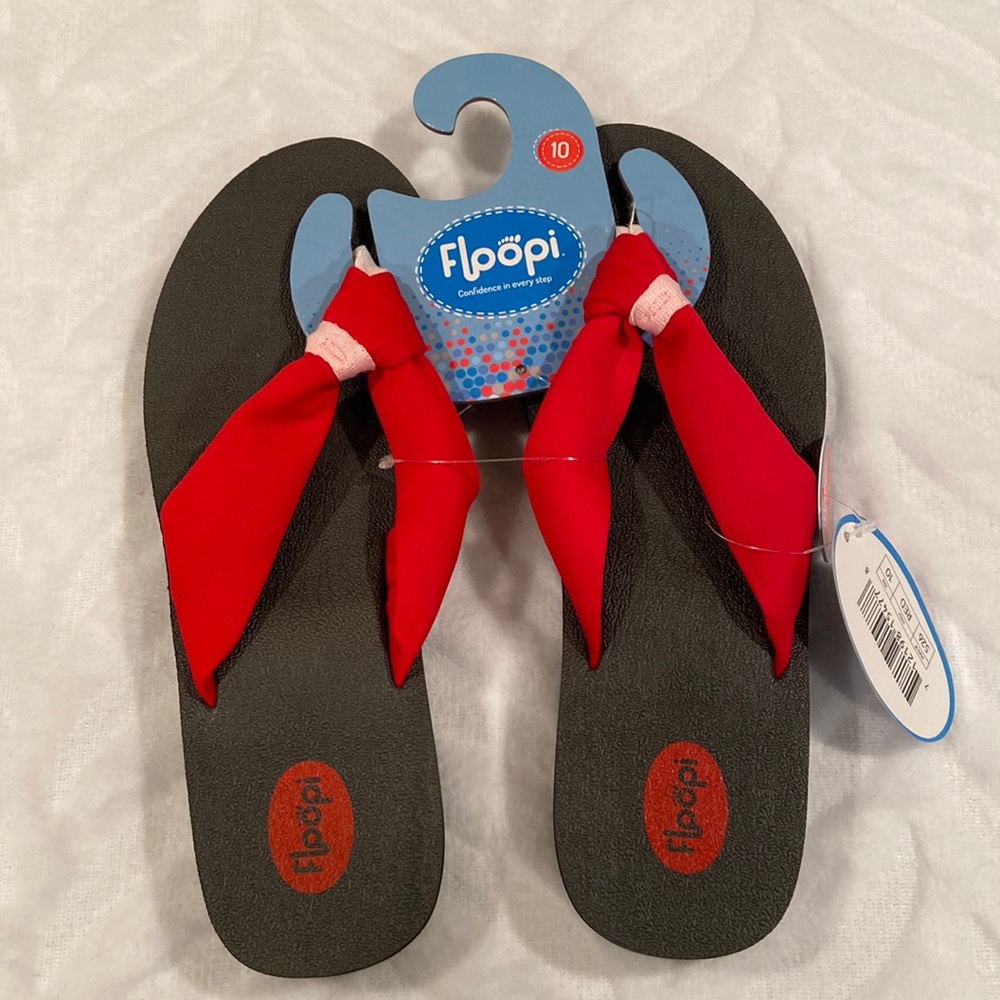 NWT Floopi Sandals